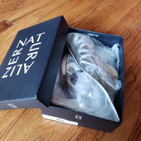 Heels - Picture 6 of 7